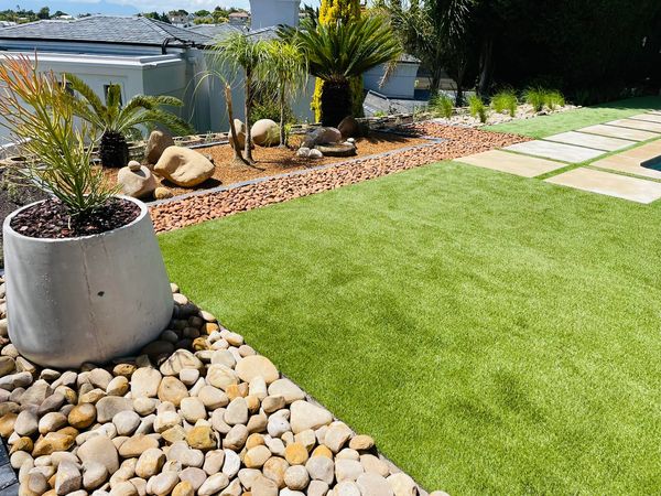 Perfect Settings Landscaping Table View